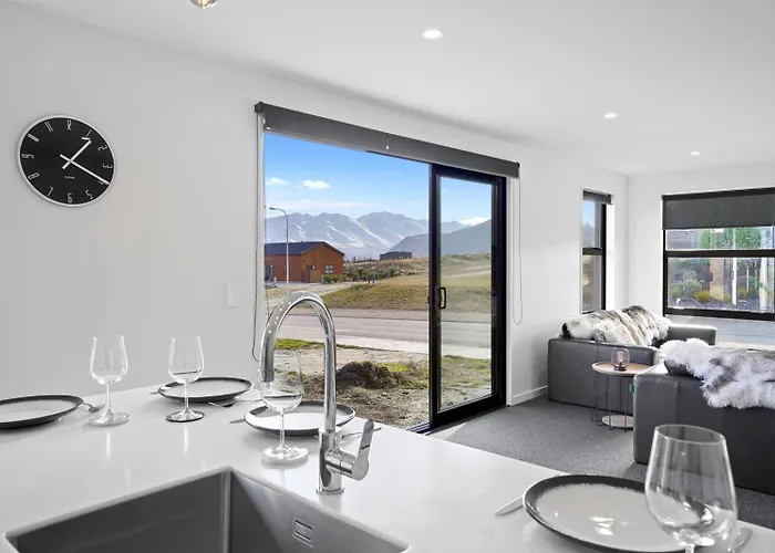 Paradise Point - * Wanaka
